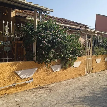 Nyaraló Angela, Traditional In The Village